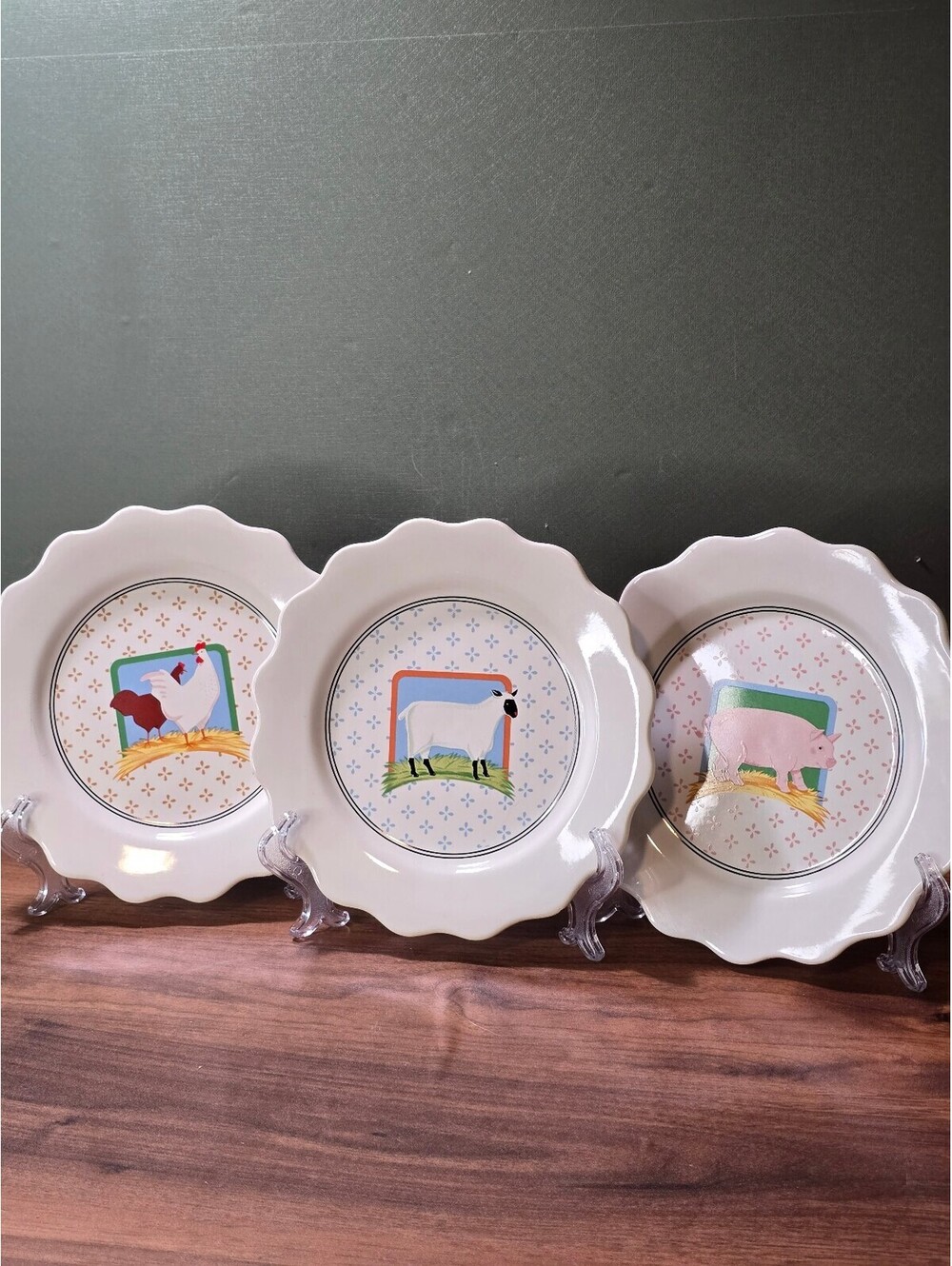 Vintage 1989 Vandor Country Collection Plate Set | 8" Pelzman Rooster Trio
